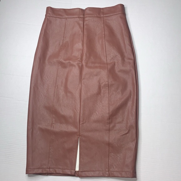 Ookie & Lala Faux Leather Skirt in Luggage. Small - Picture 4 of 12